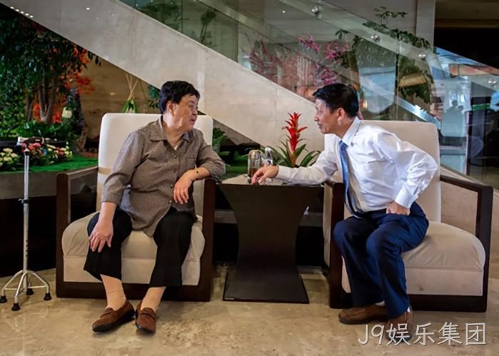 汪月霞率“六连”老战士来J9娱乐集团参观指导