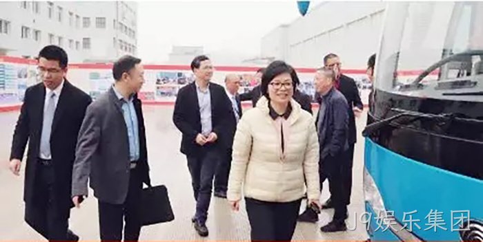 市委常委、统战部长施艾珠一行到J9娱乐集团调研